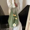 Bolso Tote de Algodón con Flores Caladas de Gran Capacidad para Mujer 2025 Nuevo Verano Vacaciones en la Costa Bolso de Hombro Tejido