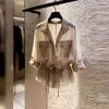 Diseño único, camisa de estilo nicho, nuevo top entallado para otoño 2026, versátil y elegante camisa de mujer estilo francés