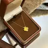 Tienda de Oro Mismo Estilo Oro Arena Fortuna Ladrillo de Oro Mariposa Calabaza Collar Varios Alta Retención de Color Flor de la Suerte Cadena para Clavícula Venta al por Mayor