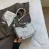 Bolso Cruzado de Hombro Único con Textura de Gama Alta 2025 Diseño de Nicho Bolso para Salir a la Moda Bolso Debajo del Brazo Elegante Versátil Bolso de Viaje para Mujer