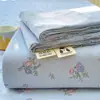 Sábana de Clase A Pieza Única Modelo Nuevo 2025 Colcha de Gasa de Doble Capa Dormitorio No Algodón Puro Funda de Almohada Individual Juego de Tres Piezas Cuatro Estaciones 4