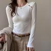 Camiseta Interior Blanca Redonda de Manga Larga para Mujer en Otoño e Invierno con Diseño Hueco Adelgazante y Tops de Estilo Coreano de Alta Gama