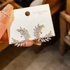 Aretes Redondos de Circonia con Aguja de Plata, Sencillos, Modernos, Exquisitos y Elegantes, Aretes Versátiles, Lujo Accesible y Aretes de Gama Alta para Mujer