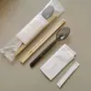 Talheres Descartáveis Conjunto de Quatro Peças Estilo Americano Colher e Hashi Conjunto de Quatro Peças Pacote de Refeição Comida para Levar Colher Dourada Endurecida Guardanapo Palito