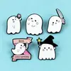 Serie de Halloween Dibujo Animado Fantasma Mágico Insignia Broche Creativo de Aleación Regalo Festivo Ropa Sombrero Bolsa de Lona