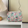 Nova Bolsa de Maquiagem Acolchoada Floral Feminina Necessaire de Viagem Portátil Bolsa de Armazenamento para Cosméticos Batom Carteira