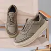 Novos Sapatos Masculinos de Outono, Sapatos Casuais Esportivos de Couro Bovino de Primeira Camada, Tênis Masculino Versátil da Moda, Sapatos Masculinos Elegantes de Alta Qualidade