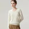 Suéter de punto 100% cachemir puro con cuello en V para mujer, nuevo suéter base cálido versátil de ajuste slim para otoño e invierno