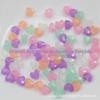 8*10mm plástico luminoso furo grande coração diy joias artesanais com contas material para adorno de cabeça 1kg