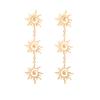 Pendientes largos de sol dorado con costuras multicapa de estilo europeo y americano, pendientes exagerados de girasol de aleación retro con personalidad europea y americana para mujer.