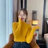 Camiseta Básica de Cuello Medio para Mujer en Otoño e Invierno, Nueva Prenda Exterior Versátil de Primavera y Otoño, Top de Punto Holgado, Blanco Delgado