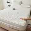 2026 Novo Modelo Elegante Simples Impermeável Acolchoado Lençol de Elástico Peça Única para Cama Grande