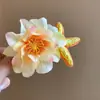 Pasador de Flor de Tela Estilo Vacaciones Súper Hada, Gama Alta, Exquisito, Pinza de Pato Versátil, Diseño de Moda, Elegante Accesorio para el Cabello