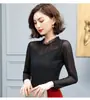 Camiseta Base de Encaje para Mujer de Manga Larga 2021 Nuevo Otoño e Invierno Malla Negra Ajustada Adelgazante Cuello Alto Camiseta Interior