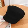Sombrero de Ala Corta Estilo Retro Azul Marino de Ante Sintético para Mujer Otoño Invierno Diseño de Hebilla Lateral Gorra de Béisbol de Ala Corta Sombrero Atmosférico de Moda