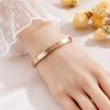 Pulseira Estilo Ins Feminina Versátil Nicho Acessível Luxo High-End Design Aço Inoxidável Pode Ser Tomado Banho Amor Para Sempre