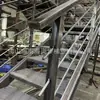 Corrimão de Escada de Aço Carbono para Exterior Escadas Q235 Escadas Galvanizadas a Quente Canal de Aço Espessado Degrau com Chapa de Aço Antiderrapante