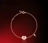 Versão Alta V Dourada Versão Seiko Pulseira de Cabacinho Kirin para Mulheres Estilo Chinês Luxo Acessível Trava Ruyi Pulseira de Ágata Madrepérola Branca