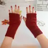 Yifan Otoño e Invierno Estudiante Escritura Cálido Estilo Coreano Corto Ligero Tablero Color Sólido Sin Dedos Pareja Tejido Guantes de Medio Dedo para Mujer