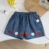 Conjunto de Ropa de Verano para Niñas, Ropa Infantil Elegante y Fresca, Conjunto de Dos Piezas de Camiseta sin Mangas de Fresa para Bebé y Pantalones de Mezclilla para Verano