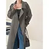 Gabardina blanca de longitud media para mujer, colección otoño 2026, talla petite, elegante y sofisticada, de doble botonadura, diseño clásico entallado a la cintura