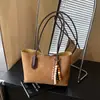 Bolsa Tote Grande para o Dia a Dia para Mulheres, Nova Bolsa de Ombro Vintage Outono/Inverno 2026, Bolsa Grande Retro de Mão