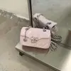 Bolso Cuadrado Pequeño Acolchado con Cadena de Alta Gama para Mujer, Nuevo Bolso de Hombro de Moda Verano 2026, Bolso Cruzado Versátil para el Trabajo