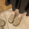 Sapatos femininos populares estilo Birkenstock retrô, nova coleção outono 2026, sapatilhas de bico fundo sem cadarço, sapatilhas femininas com fivela de sola grossa