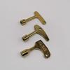 Accesorios de bloqueo: Llave de Bloqueo de Elevador (Chapado en oro), Llave Específica del Vehículo (Chapado en oro)