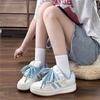 Sapatos Brancos de Aparência Sofisticada 2025 para Mulheres, Estilo Coreano de Nicho Versátil Retro Sapatos de Pão, Sapatos Casuais da Moda Nacional, Tênis Esportivos para Skate