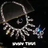 Joyas: Collar con Borla de Cristal Rosa Vintage Estilo Palacio Forma de Gota de Nieve, Set de Aretes Brillantes de Diamante Forma de Gota de Agua para Banquetes de Alta Gama