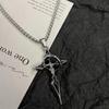 Collar de acero de titanio con cruz negra para hombre, cadena de suéter de moda, joyería de alta gama de nicho para mujer, accesorios de gran venta en Yiwu