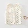 Top de bebé sin mangas cosido Clase A estilo nuevo 2026 fábrica de origen de ropa para niños de Anyang chaleco cálido de tres capas para bebé