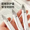 Tijeras de costura redondas en forma de U con resorte para uso doméstico, portátiles con funda, tijeras de acero inoxidable para cortar hilo de punto de cruz