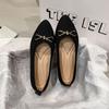 Zapatos Planos Negros Europeos y Americanos de Tacón Bajo Casuales para Noche Bombas de Punta Versátiles y a la Moda Nuevo Estilo de Verano y Otoño para Mujer 2025