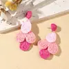 Pendientes Tejidos de Flor Hechos a Mano Estilo Bohemio Clavos de Oreja de Alta Gama para Mujeres Nicho Versátiles Elegantes Pendientes de Estilo Festivo