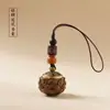 Sândalo verde requintado Corrente de celular oca Sachet Bola de incenso Pílula de incenso Incenso do Tibete Pingente portátil Usando estilo antigo Chaveiro de aromaterapia
