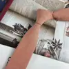 Gravata para Mulheres, Algodão e Linho, Casual Retrô Britânico Versátil Estilo Universitário Literário Cor Sólida Versão Estreita Amarrada à Mão Preto Vermelho Vinho