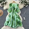 Vestido Longo Retro Estilo Palácio com Gola Alta para Mulheres, Estilo Novo da Primavera de 2025, Cintura Marcada de Botão Único Estampado, Estilo Socialite Europeu e Americano