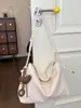 Bolsa de ombro vintage transfronteiriça para mulheres, nova bolsa de axila de nicho de alto valor, bolsa versátil de ombro e transversal atacado