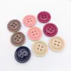Botones de Resina de Colores de Cuatro Agujeros con Bordes Delgados, Botones Teñibles para Ropa de Trabajo, Uniformes Escolares, Ropa Infantil, Botones Redondos para Camisa