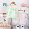 Conjunto de colete para meninos e meninas verão novo bebê colete listrado gola redonda shorts casuais terno de duas peças moda atacado