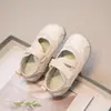 Zapatos acolchados para niñas 2026 Primavera/Verano Nuevos Zapatos para niños Zapatos deportivos calados Zapatos de entrenamiento alemanes para bebé Zapatos Mary Jane Zapatos de vestir