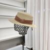 Elegante Sombrero de Copa Plano Estilo Francés para Mujer con Adorno de Satén Plisado y Cinta, Moda de Lujo Ligero Vintage, Sombrero de Paja Transpirable para Sombra Solar y Protección Solar