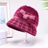 Gorro de lana gruesa con forro polar para mujeres de mediana edad y mayores, gorro de invierno para madres primerizas, gorro de punto de ala grande y cálido con lazo para mujer
