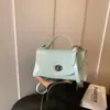 Bolsas da Moda deste Ano para Mulheres, Novos Modelos 2025, Bolsas de Ombro de Nicho de Alta Qualidade, Bolsas Quadradas Pequenas Versáteis com Corrente Transversal