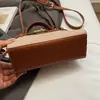 Bolso de Mano de Lujo a la Moda para Mujer, Bolso de Hombro Exquisito de Nicho Transfronterizo para el Trabajo, Bolso Cuadrado Pequeño Europeo y Americano, Bolso Cruzado de Moda para Mujer