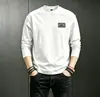 Nueva camiseta de manga larga de otoño para hombre, top versátil de moda con cuello redondo, capa base cómoda y transpirable, camiseta para hombre