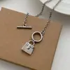 Pingente de Bolsa Colar de Personalidade para Mulheres, Simples e Estiloso Versátil Fivela Ot Corrente para Clavícula Tendência Choker de Nicho Ins