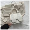 Bolso cuadrado pequeño casual simple portátil 2023 Verano nueva moda bolso bandolera de moda este año popular color sólido bolso de mujer